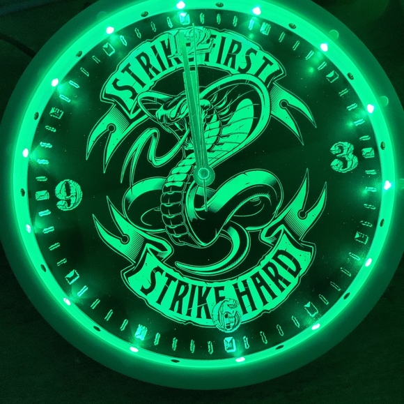 Cobra Kai wall clock - Picture 4 of 12